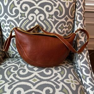 Portland Leather Goods Sienna Large Koala sling bag - like new